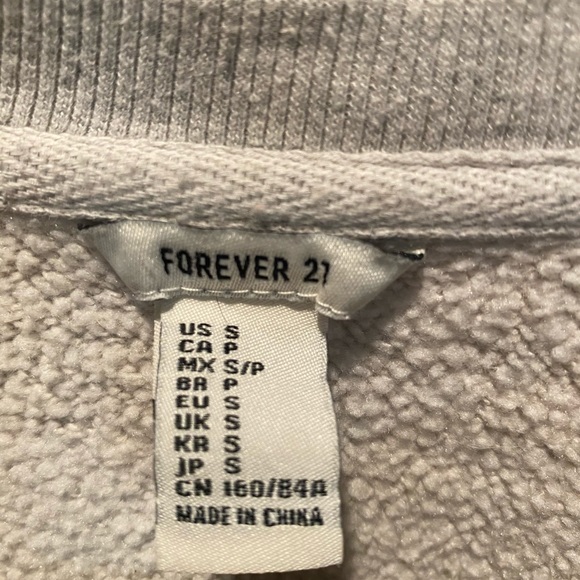 FOREVER 21 Crew Neck Sweater - Picture 3 of 3